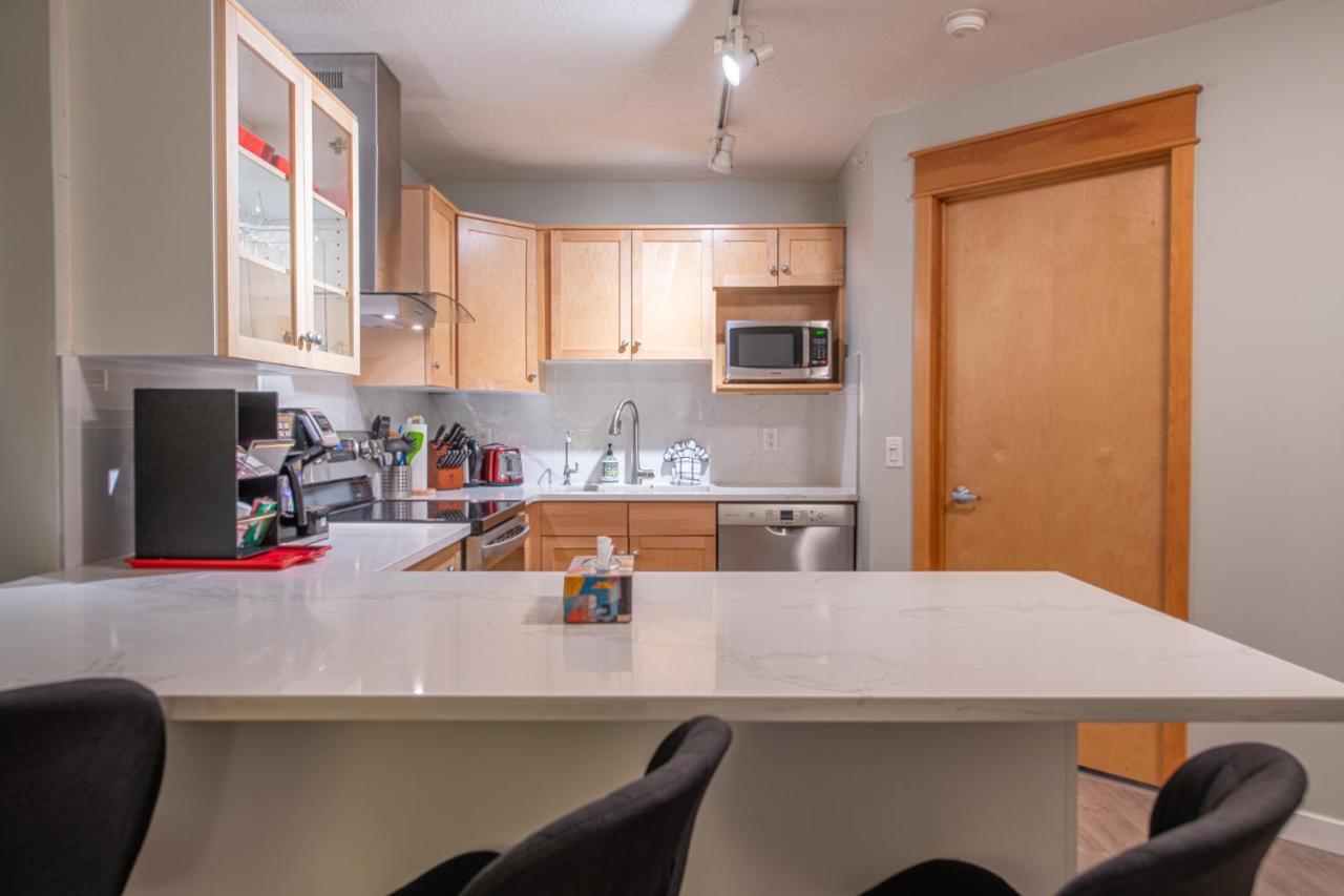 Mountain View 2 Bedroom Condo - Wt Top Floor-401 Canmore Zewnętrze zdjęcie