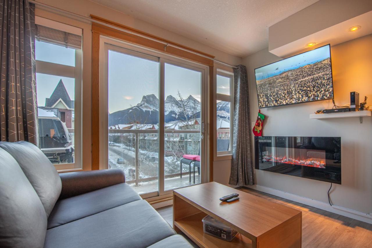 Mountain View 2 Bedroom Condo - Wt Top Floor-401 Canmore Zewnętrze zdjęcie