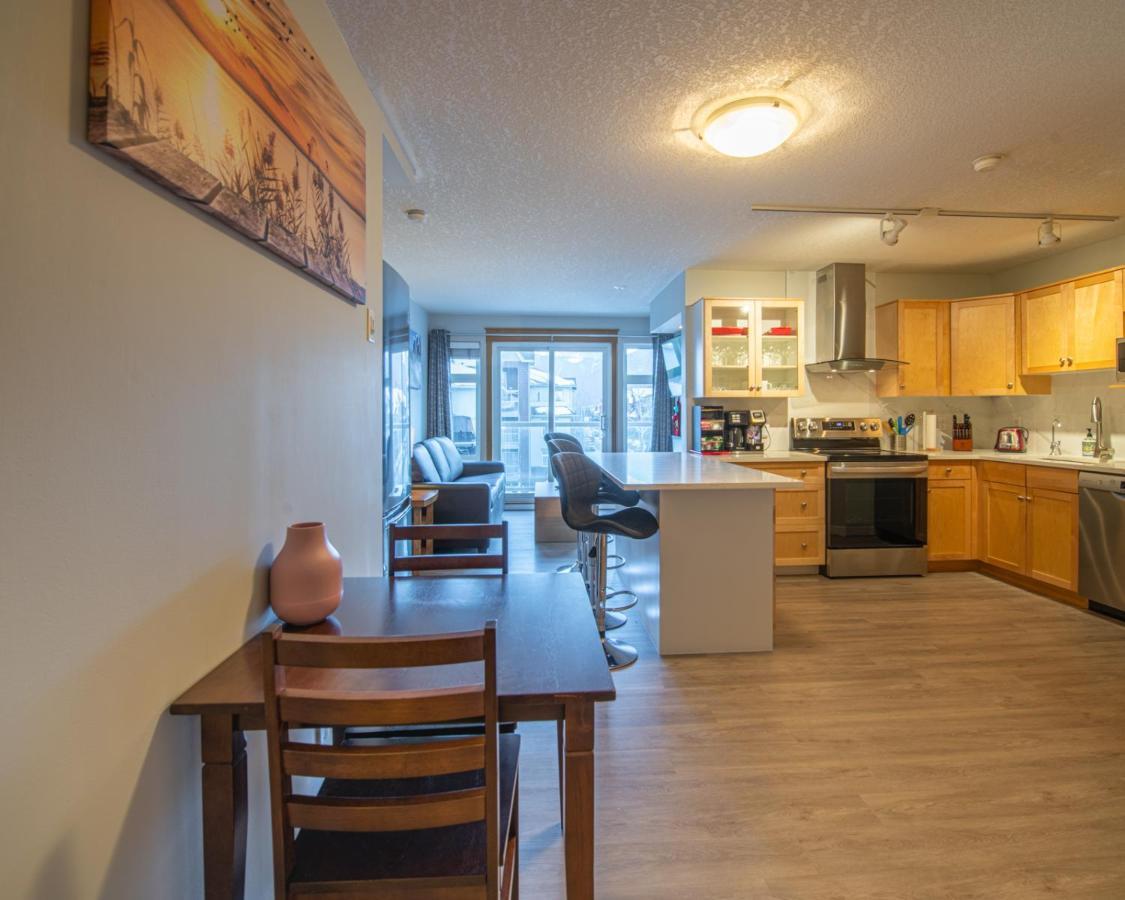 Mountain View 2 Bedroom Condo - Wt Top Floor-401 Canmore Zewnętrze zdjęcie